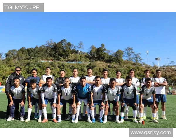 足球明星系统重生之路从青涩少年到世界顶级球员的逆袭传奇